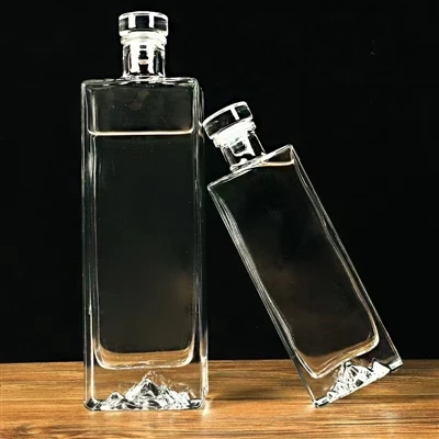 Introduce you to the coloring process of glass wine bottles.